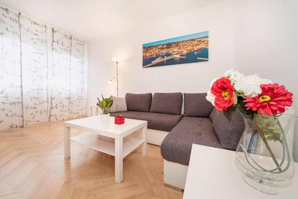 Sea City View W/ 2Bd 1Bt Free Street Parking Rijeka Eksteriør bilde